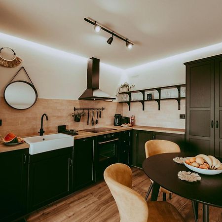 Ugo Apartman Halászi Zewnętrze zdjęcie