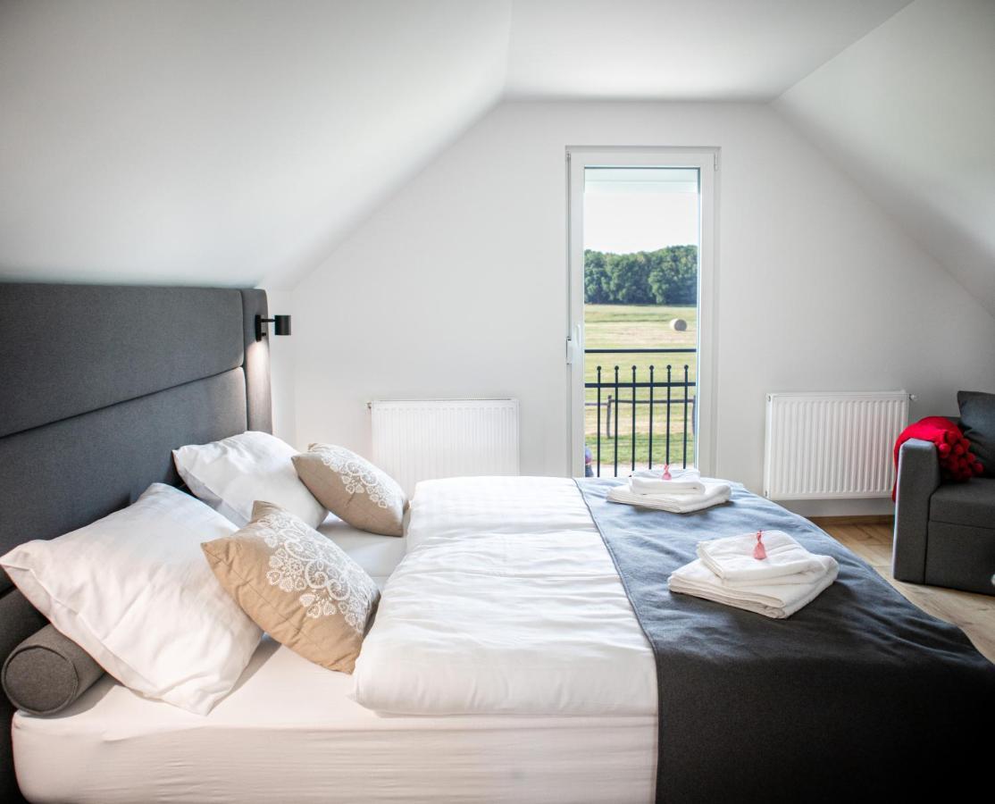 Ugo Apartman Halászi Zewnętrze zdjęcie