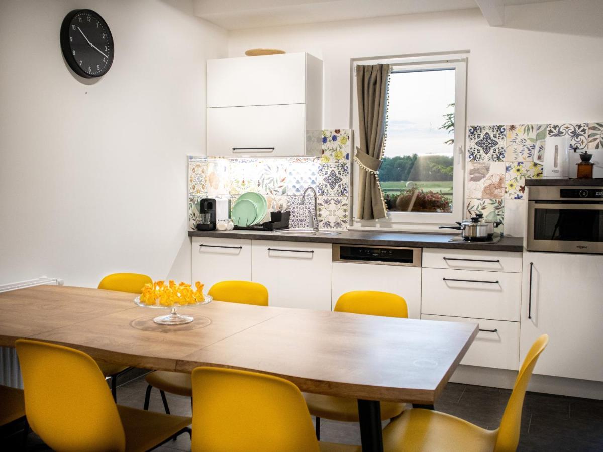 Ugo Apartman Halászi Zewnętrze zdjęcie